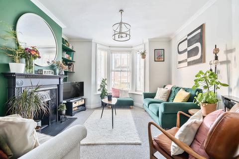 126 Canterbury Road, Folkestone, CT19 5NR