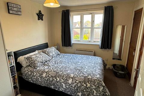 1 bedroom flat to rent, Severn Court, Grosvenor Park, Morecambe, LA3