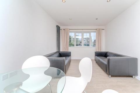 2 bedroom apartment for sale, Fairfield Road, UB8 1AZ