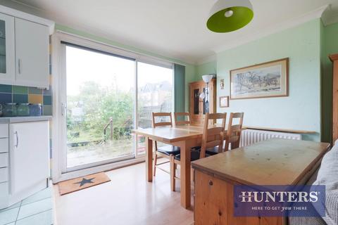 84 Cheam Common Road, Worcester Park, KT4 8QR