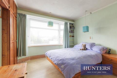 84 Cheam Common Road, Worcester Park, KT4 8QR
