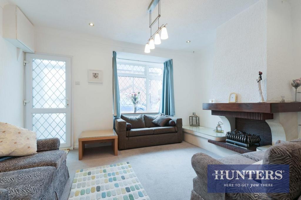 Longfellow Road, Worcester Park 3 bed terraced house for sale £575,000