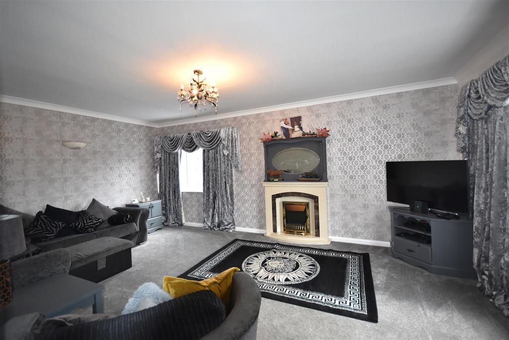 Newclose Lane, Goole 3 bed detached house for sale £315,000