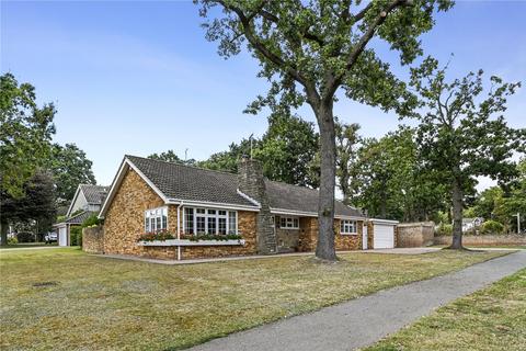 4 bedroom bungalow for sale, The Glade, Colchester, Essex, CO4