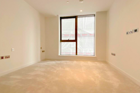 1 bedroom flat to rent, Westmark Tower, West End Gate, Marylebone, London W2