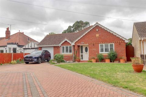 3 bedroom bungalow for sale, Clacton on Sea CO15