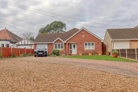 3 bedroom bungalow for sale, Clacton on Sea CO15