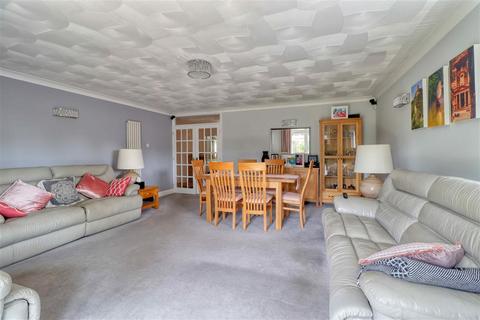 3 bedroom bungalow for sale, Clacton on Sea CO15