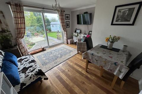 16 Maesyfelin, Llangorse, Brecon, LD3 7TS
