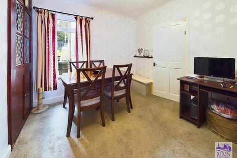 3 bedroom terraced house for sale, Weston Road, Strood, Rochester