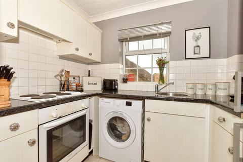 2 bedroom flat for sale, Drew Lane, Deal, Kent