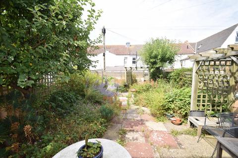 2 bedroom terraced house for sale, Taddington Road, Eastbourne BN22