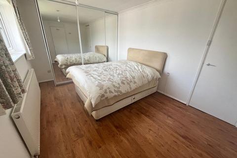 66 Lorton Close, Gravesend, DA12 4HA