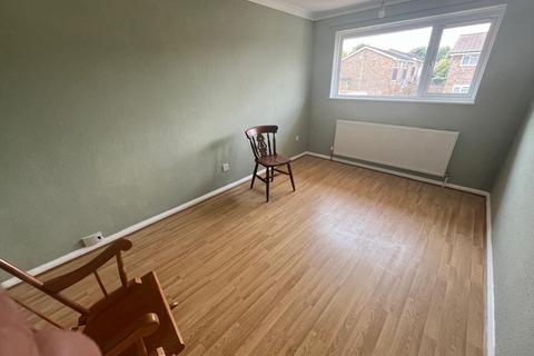 66 Lorton Close, Gravesend, DA12 4HA