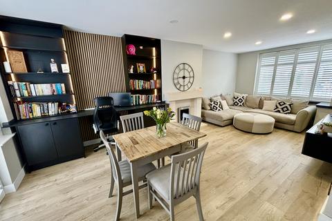 24 Auburn Road, Denton, Manchester, M34 2EB