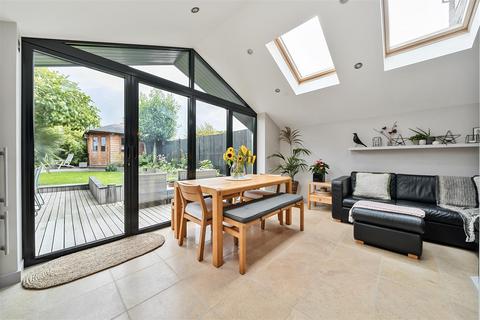 25 Ryecroft Road, Petts Wood, Orpington, BR5 1DR