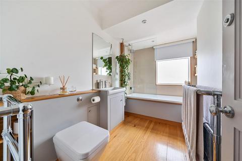 25 Ryecroft Road, Petts Wood, Orpington, BR5 1DR