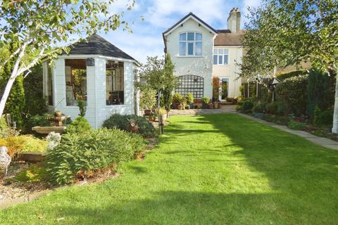 4 bedroom semi-detached house for sale, Victoria Street, Sandbach