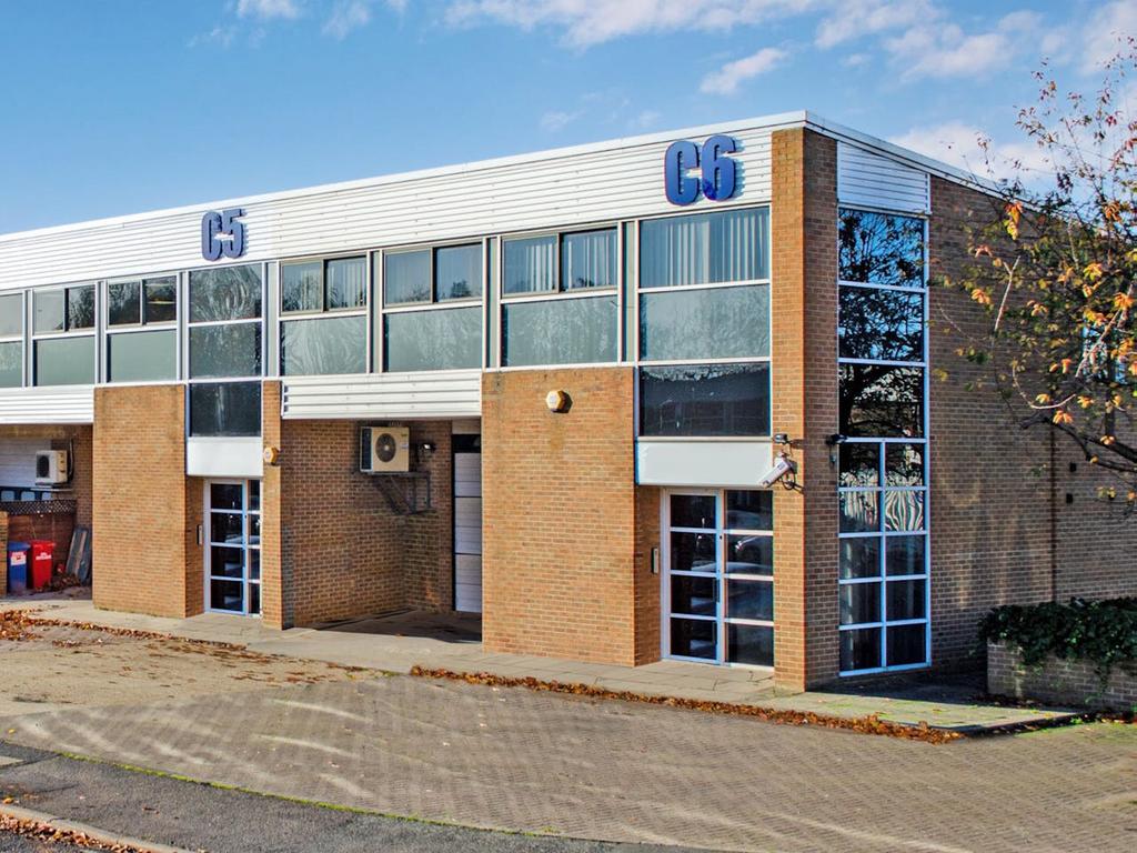 Unit C6 Brooklands Close  Sunbury 1.JPG