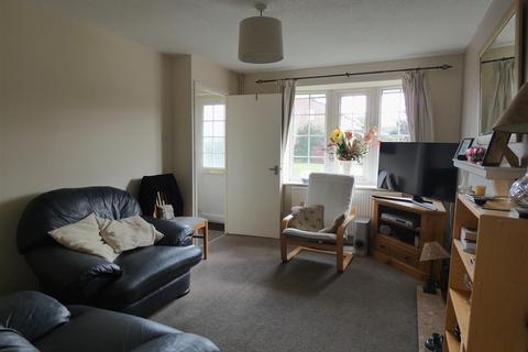 1 Broadlands, Stretton, Burton-on-trent, DE13 0EU