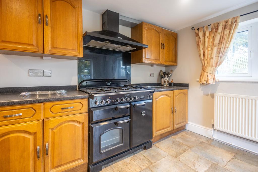 Spacious Kitchen/Dining Room