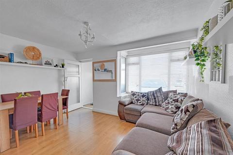 3 bedroom terraced house for sale, School Road, Dagenham, Essex