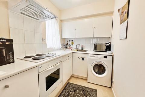 undefined, Pycroft Way, Edmonton, N9