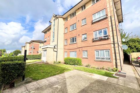 2 bedroom flat to rent, Buxton Close, Edmonton, N9