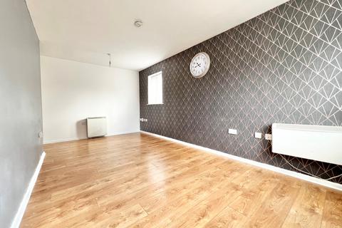 2 bedroom flat to rent, Buxton Close, Edmonton, N9