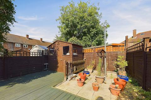 3 bedroom terraced house for sale, Rainham Close, London SE9