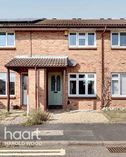 2 Camellia Close, Romford, RM3 0XW
