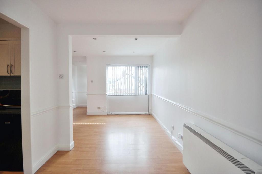 Exwick Road, Exeter, EX4 2BB 2 bed terraced house to rent £1,100 pcm