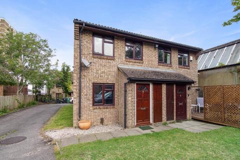 1 bedroom maisonette for sale, Sheldon Close, Penge, London