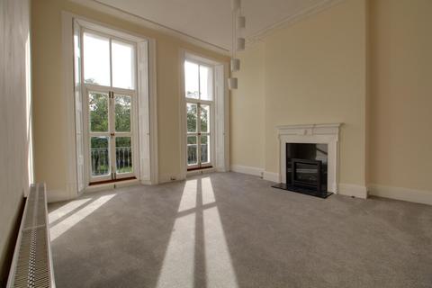 2 bedroom apartment to rent, Sussex Square Brighton