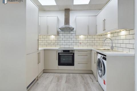 Studio to rent, Croydon CR0