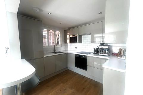 1 bedroom apartment to rent, Albemarle Road, Beckenham, BR3