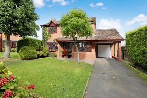 4 bedroom detached house for sale, South View Close, Codsall WV8