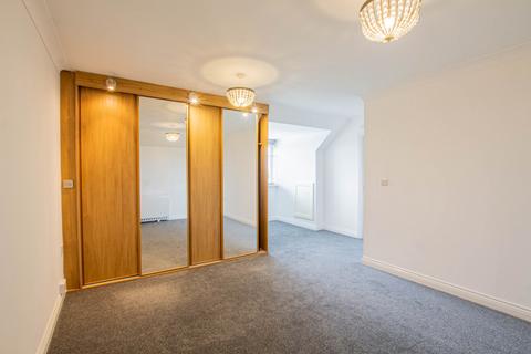 2 bedroom apartment for sale, Clarendon Way, COLCHESTER, CO1