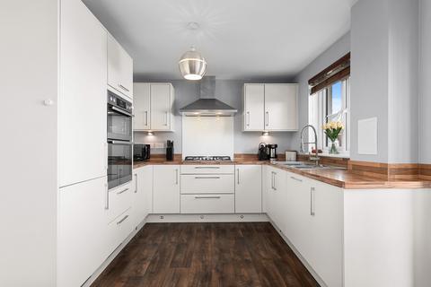67 Appleton Drive, Livingston, EH54 6FP
