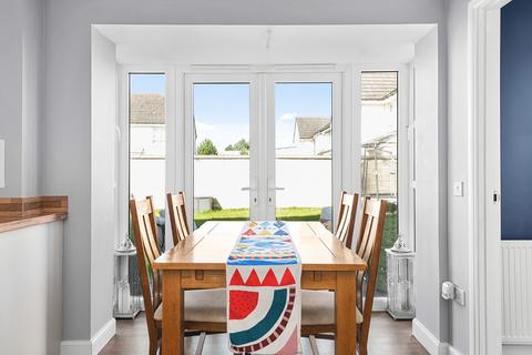 67 Appleton Drive, Livingston, EH54 6FP