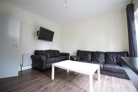 6 bedroom semi-detached house to rent, *£150pppw BILLS INCL* Welby Avenue, Lenton, NG7 1QL - UON*£120pppw