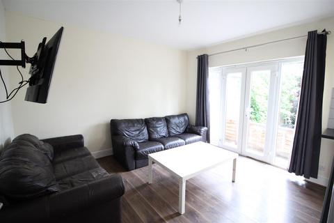 6 bedroom semi-detached house to rent, *£150pppw BILLS INCL* Welby Avenue, Lenton, NG7 1QL - UON*£120pppw