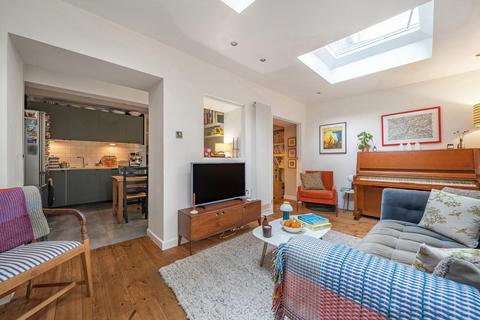 Flat 1, 110 Crouch Hill, London, N8 9DY