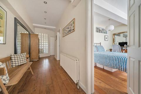Flat 1, 110 Crouch Hill, London, N8 9DY