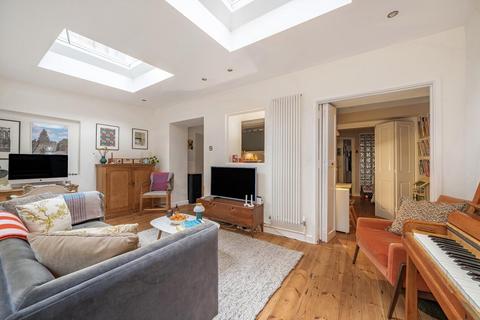 Flat 1, 110 Crouch Hill, London, N8 9DY