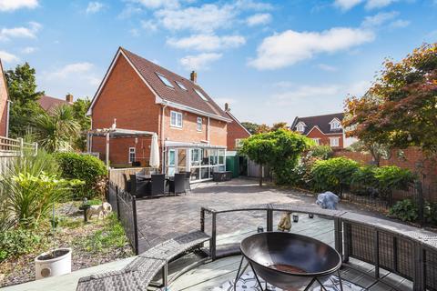 5 bedroom detached house for sale, Wickham Crescent, Chelmsford