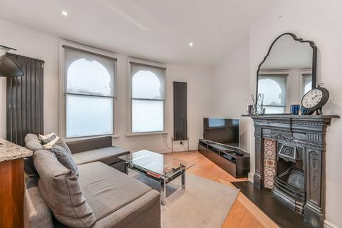 1 bedroom flat for sale, Battersea High Street, Battersea, London, SW11