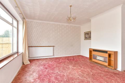 3 bedroom terraced house for sale, Hawthorn Road, Strood, Rochester, Kent