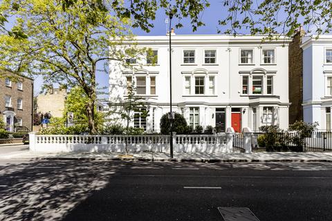 2 bedroom flat for sale, Pembroke Road, Kensington, London