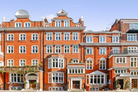 2 bedroom flat for sale, Lennox Gardens, Knightsbridge